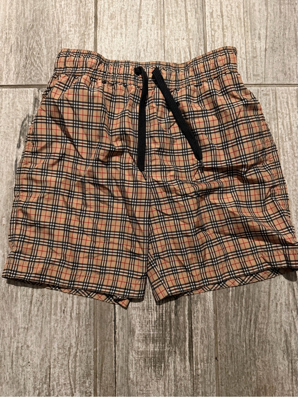 Kids Burberry swim trunks